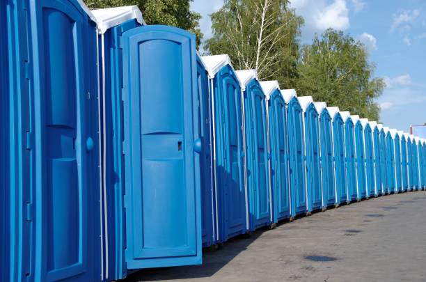 Best Portable restroom trailer rental  in Lindsay, CA
